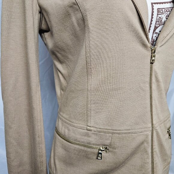 Blazer and skirt - Picture 2 of 12